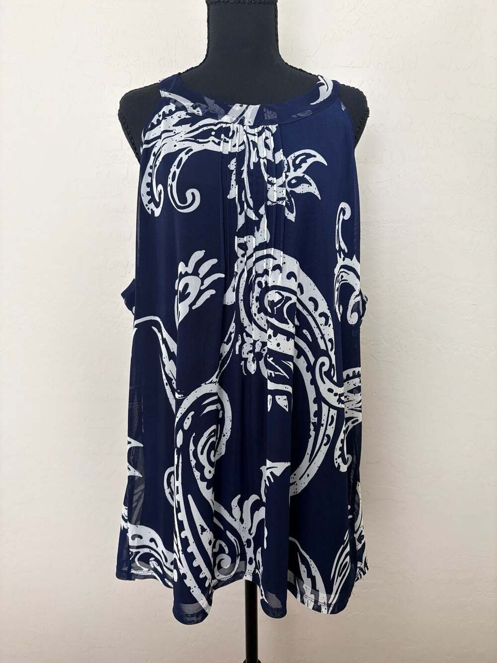 A Love Story Tank Top Size 3X Navy White Paisley (66)